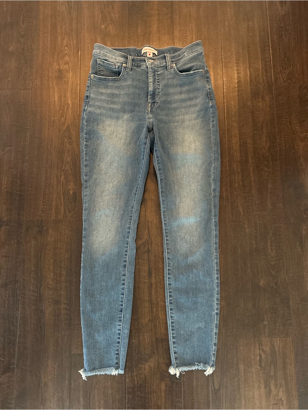 Lucky Brand Women’s Skinny Jeans in Light Blue Wash